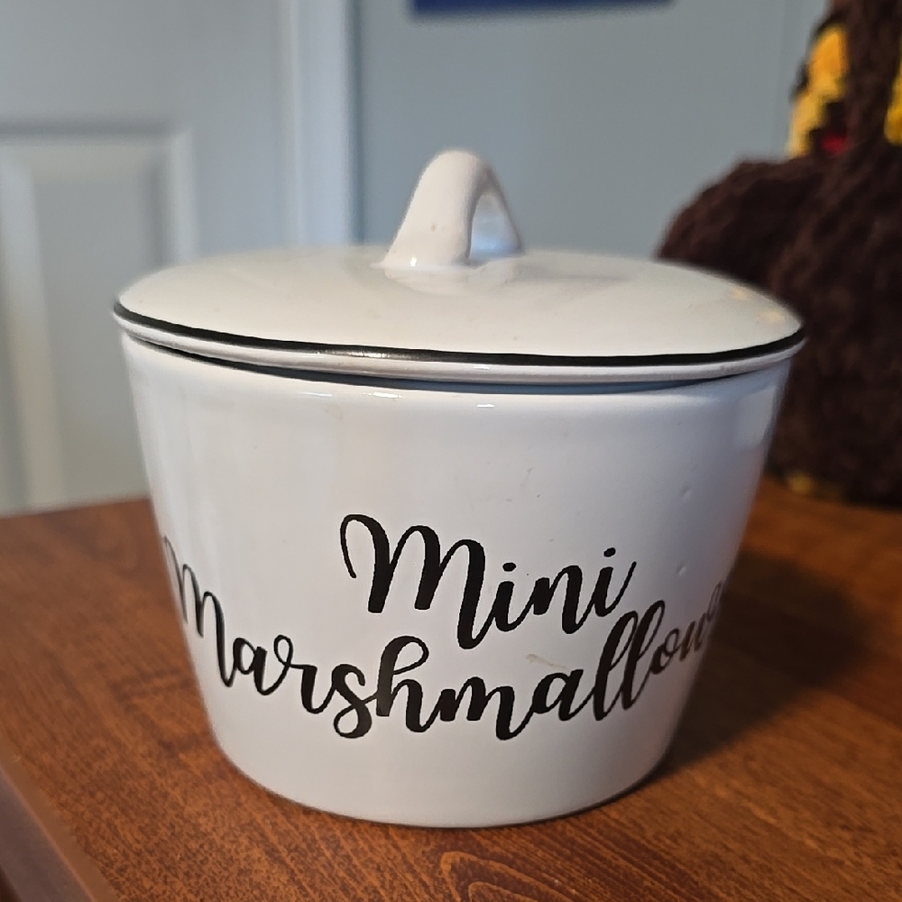Sleigh Bell Bistro Mini Marshmallows Bowl With Lid